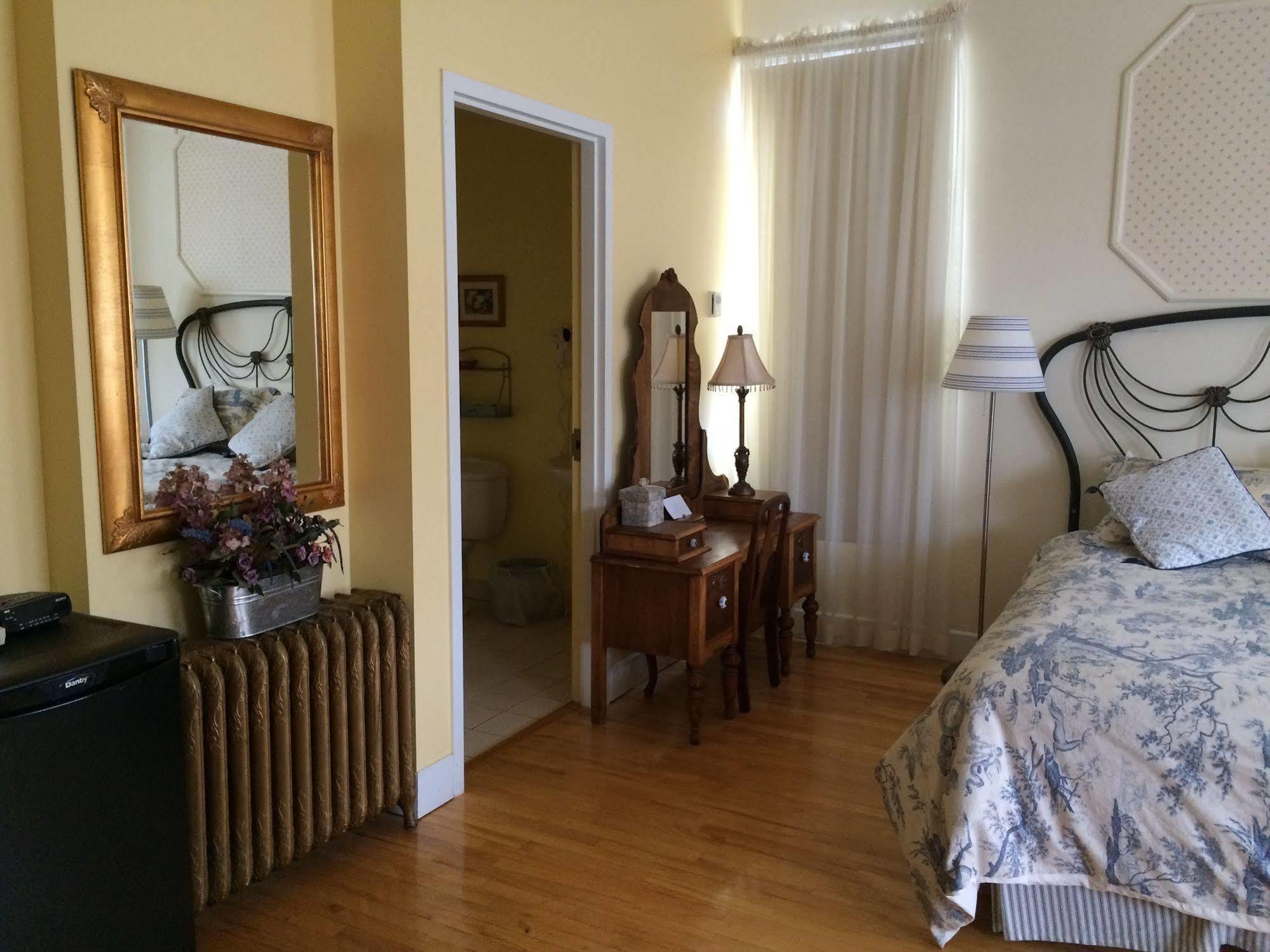 Auberge Montebello Bagian luar foto